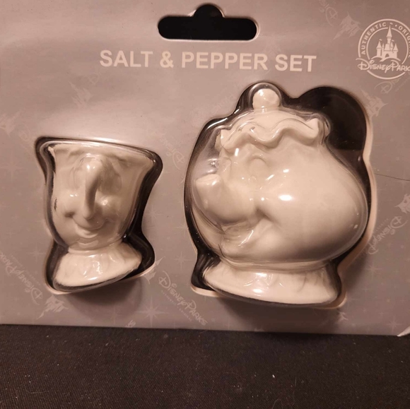 Beauty and the beast salt & Pepper shakers - Picture 1 of 2